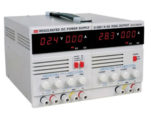 Fuente de Alimentación Lineal de Salida Dual (0-30V/0-5A)